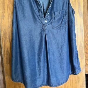 Simply Emma Sleeveless Chambray Shirt in Dark Blue.
